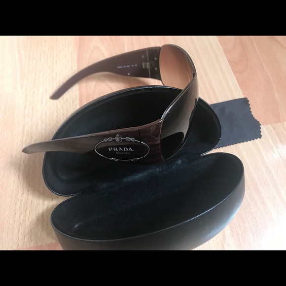 Prada Sunglasses - Picture 3 of 6